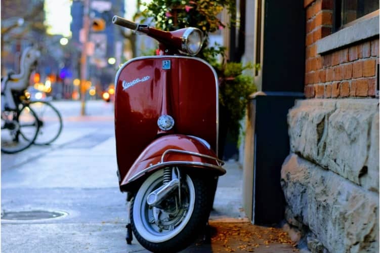 7. …la Vespa